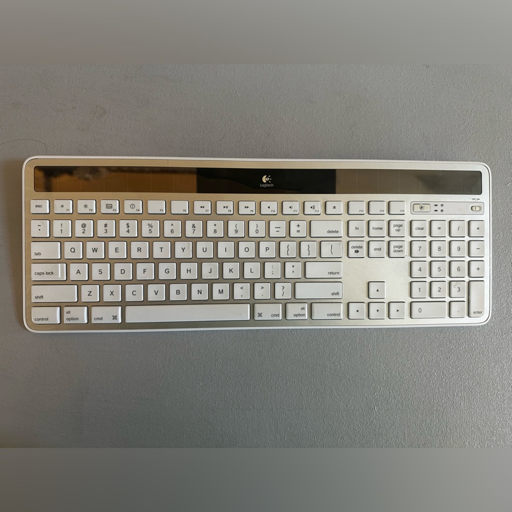 Logitech K750 solar-powered wireless Bluetooth keyboard for Mac